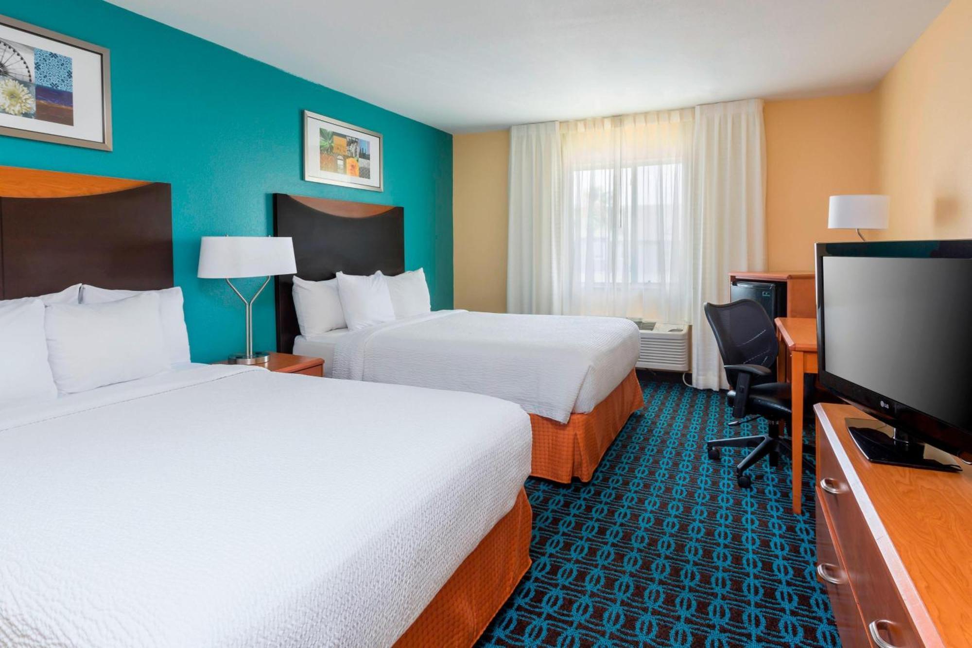 Hotel Fairfield & 3*